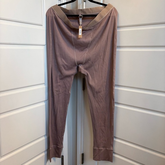 SKIMS COTTON RIB THERMAL LEGGINGS IN UMBER NWT Size 4X - Picture 2 of 6